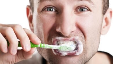 هذا ما يسببه عدم تنظيف الأسنان: تعرّف على الأمراض الخطيرة